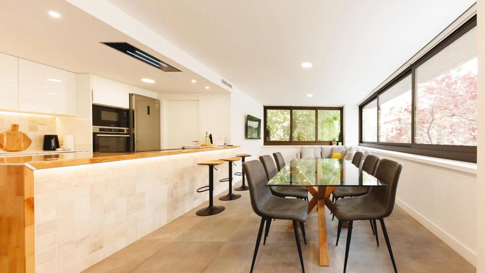 Bravissimo Turbau Entresol B, With 3 Bedrooms Жирона