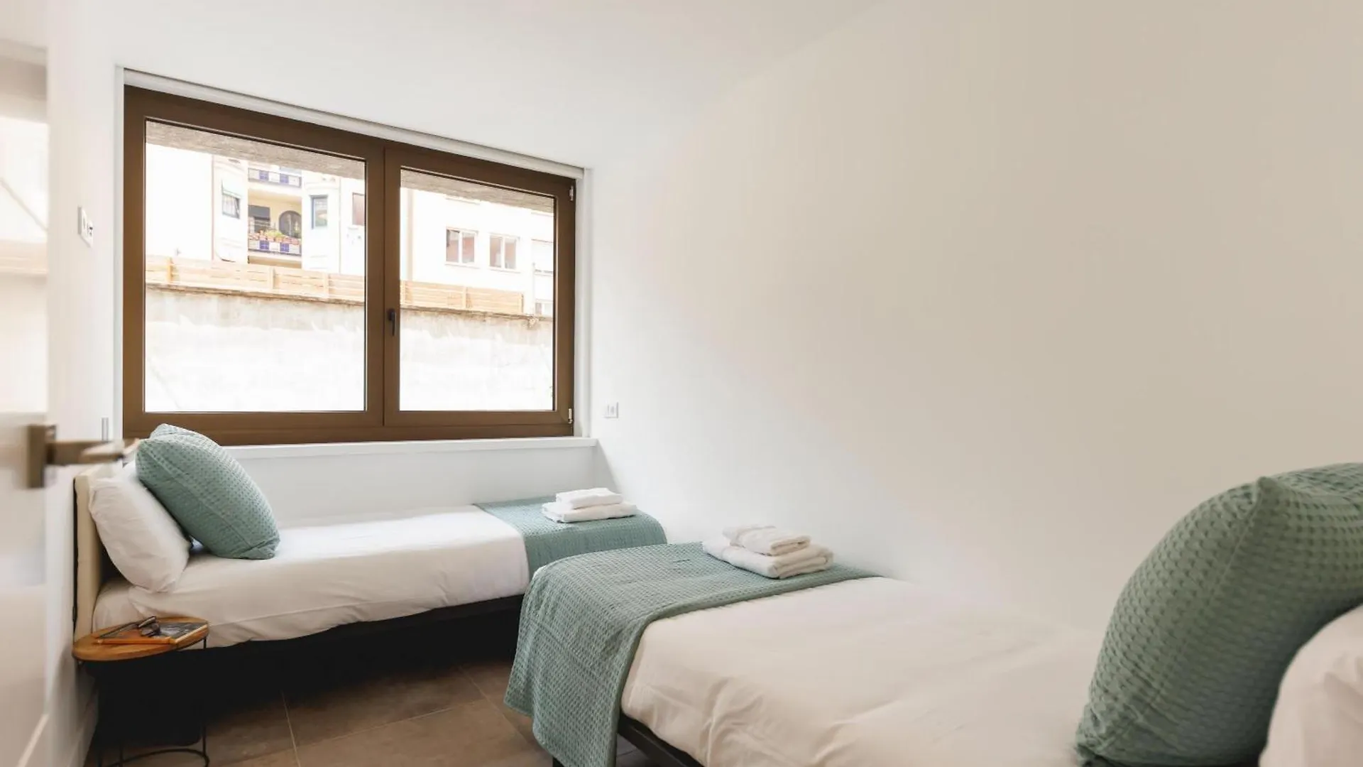 Bravissimo Turbau Entresol B, With 3 Bedrooms Жирона Испания
